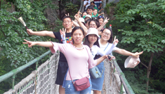 丟下所有的疲倦和理想，遠(yuǎn)離繁華，讓心靈去旅行。