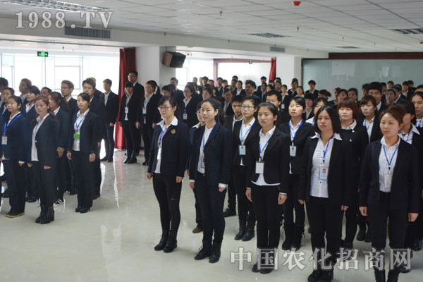 抱團才能取暖 心齊必能斷金